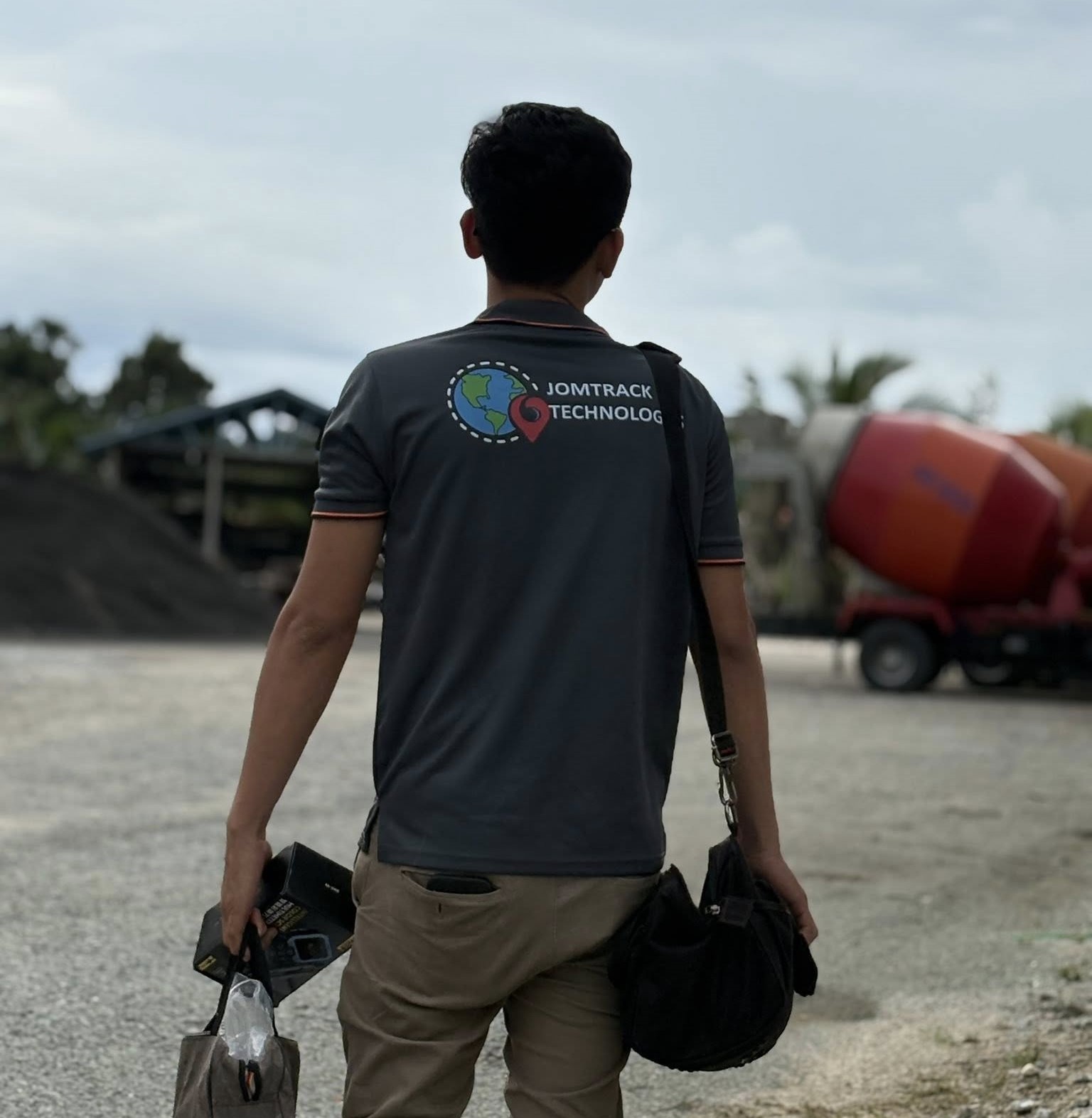 Anwar, Founder of JomTrack Technologies